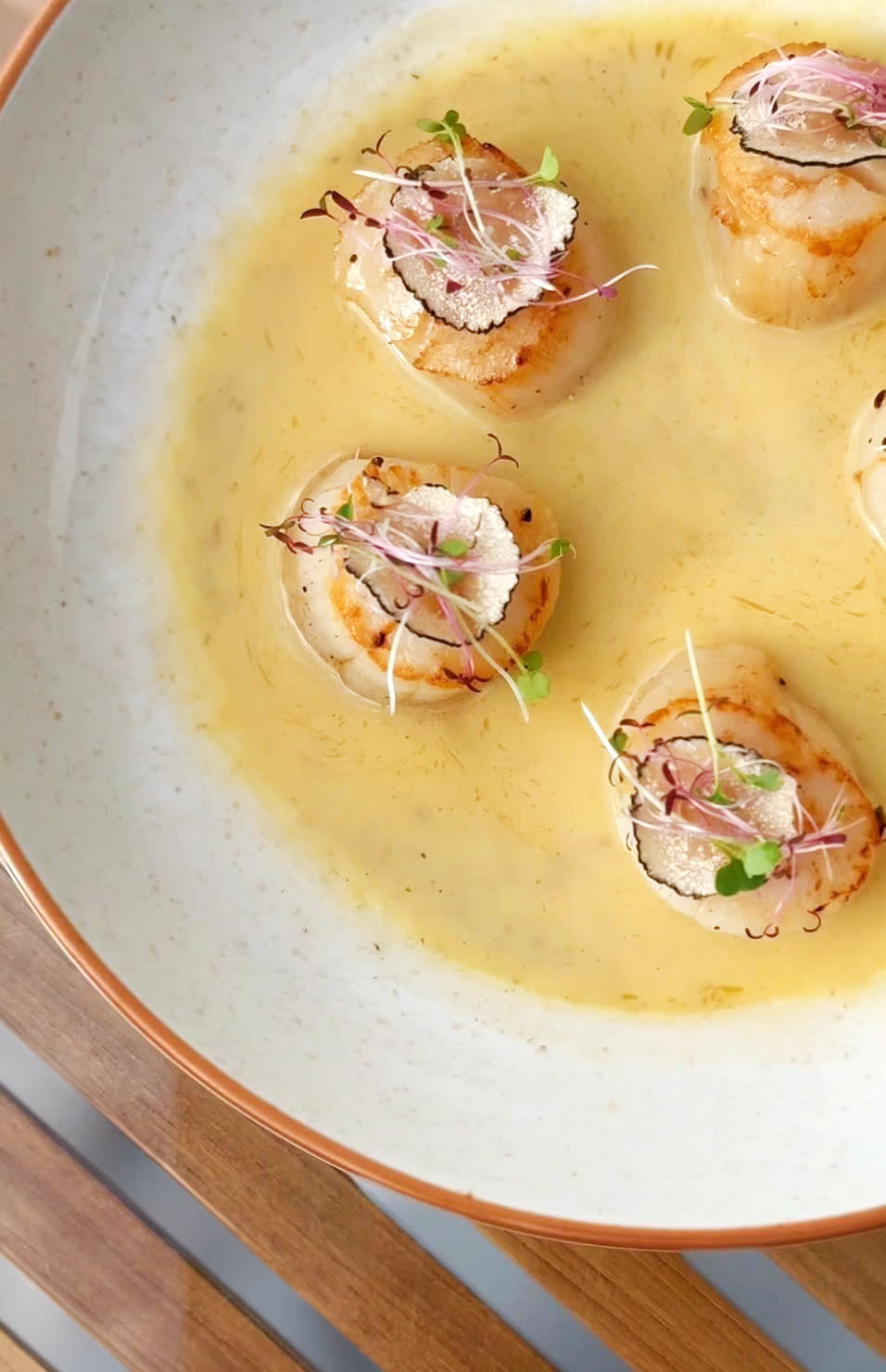 Seared scallops